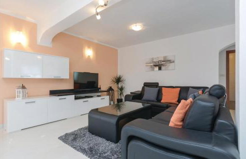 Four-Bedroom Holiday Home In Suhovare - Foto 3