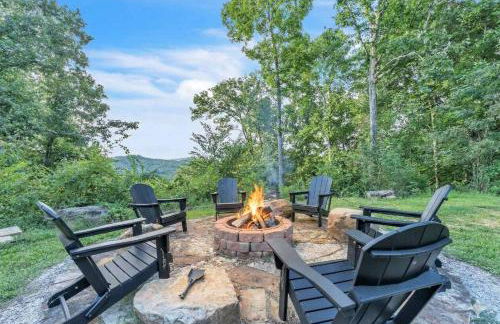 The Retreat at Wildwood - Hot Tub Theater & Deck - Foto 57