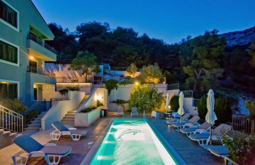 Island Hvar Seaside Villa Levanda with Beach, Pool & Seaview - Photo 76