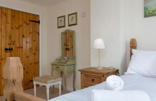 Cozy 3 Bedroom Cottage with stunning Sea View - Pass the Keys - Foto 13