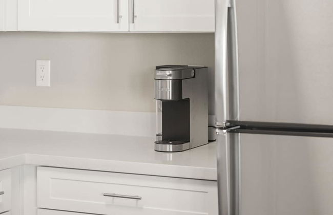 Chic Apt w Jacuzzi Lake Front Nr Casino Imax - Foto 12