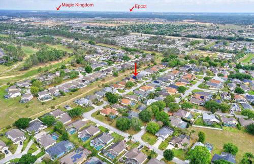 Spacious Disney Themed 5Bed Villa! Private Heated Enclosed Pool/Spa/BBQ! - Photo 31