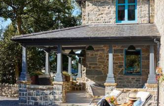 Ty Pandy Eclectic Luxury Family cottage Sleeps 8 adults and 2 children - Photo 28