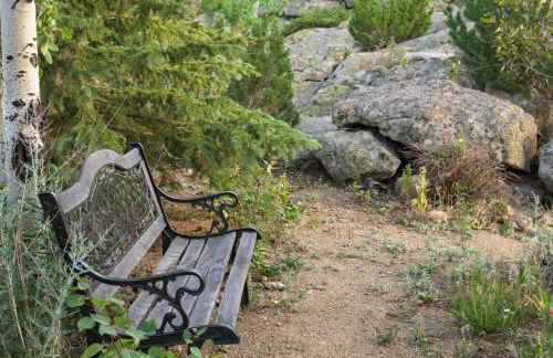 Luxe 4BR Mtn Retreat With Stunning Views Near Ski AndHikes - Foto 47