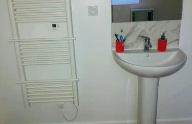 Magnifique Maison avec parking sur place - Photo 15