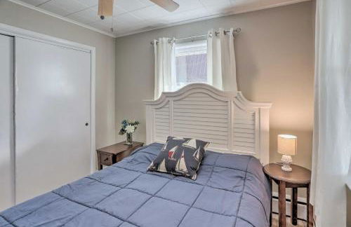 Lakefront Cottage with Fishing and Private Yard! - Foto 13