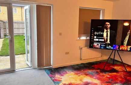 LUXURY 3 BED HOME with MULTIPLE FREE PARKING BAYS Early Check-in Late Check- Out Allowed - Foto 26