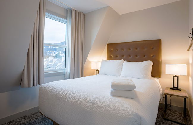 Basecamp Suites Banff - Photo 9