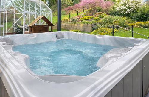 Blackthorn House - Photo 37