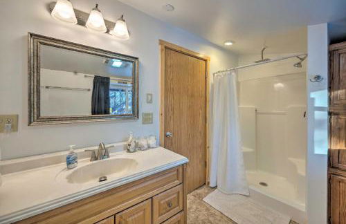 Spacious Kansas Retreat On-Site Disc Golf! - Foto 32