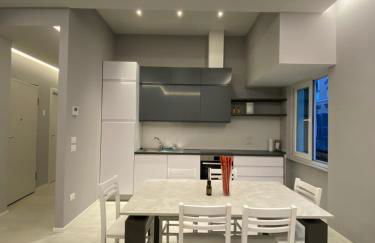 CASA DANTE: Oneglia Centro-Marina-Spiagge (3 min) - Foto 1