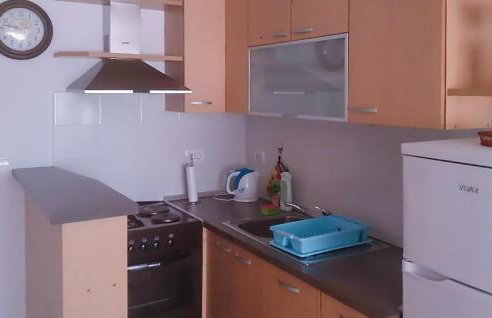 Awesome Apartment In Rogotin-Ploce - Photo 8