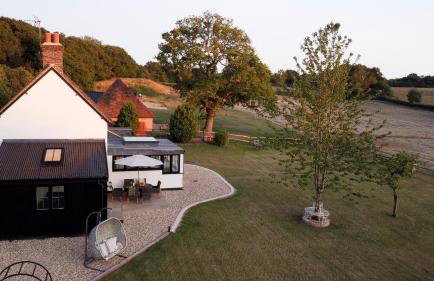 Historic Farmhouse Retreat Foot of the South Downs - Foto 28