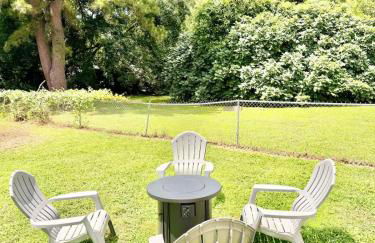 Charming Downtown Family Home with Fenced Yard - Foto 34