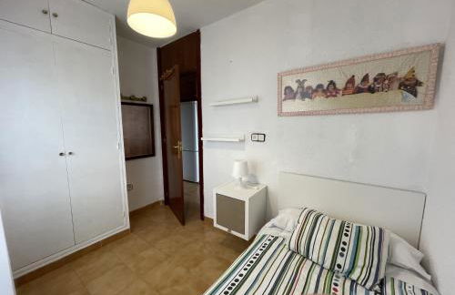 AEROPUERTO El ALTET - Photo 12