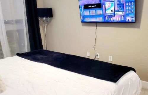 Spacious 2 bed 2 bath, Pool, Hottub, Wifi, 24 hr Fitness, Parking - Foto 10