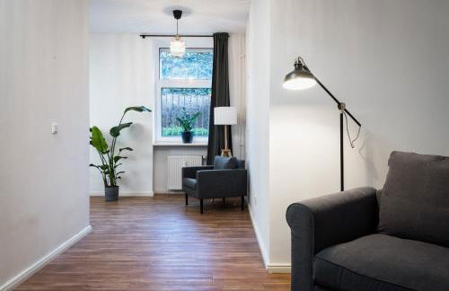 Sonnig & Helle Wohnung Alexanderplatz in 15min zu erreichen, Herthastraße sehr schön und groß für Gruppen geeignet - Photo 22