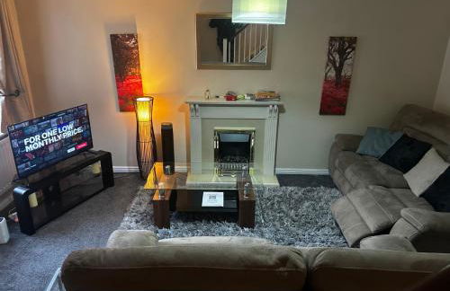 Brades Rise House - 3 bedroom house with 2 toilets with a private garden - Foto 18