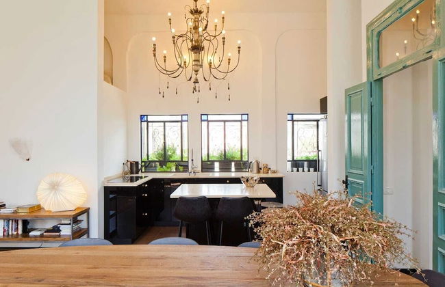 Designed Jaffa Haven with Rooftop by Sea N' Rent - Foto 16