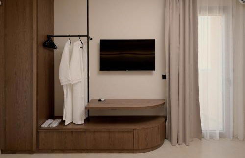 The Z Suites - Photo 15