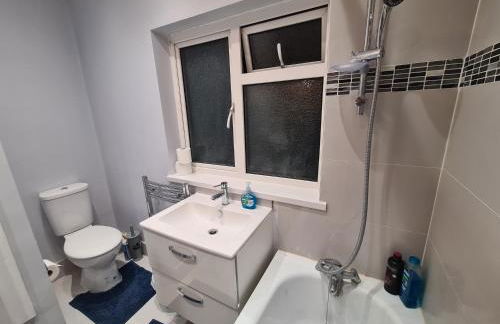 Cheerful 4/5 bed house - Heathrow - Foto 12