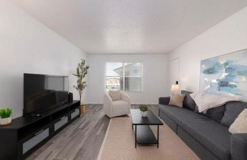 Comfortable 2BR - Pool Near Major Attractions - Foto 2