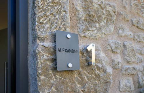 Kannas Mani Luxury Suites -Adults Friendly 14 Plus - Photo 60