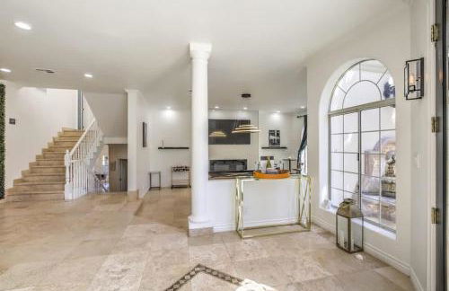 Golf Course Villa w Pool Spa Near the Strip - Foto 16