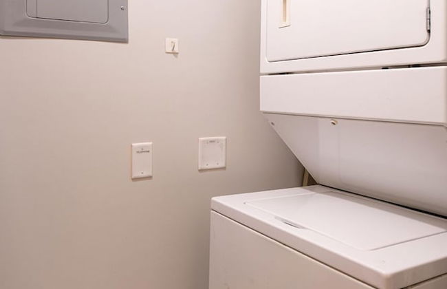 Mountain View 2 Bedroom Condo-Top Floor - Photo 13