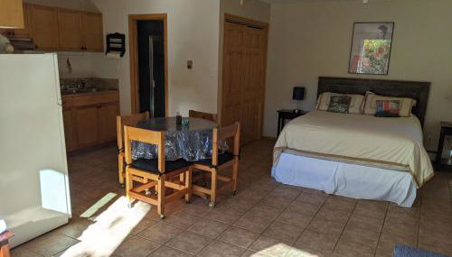 Studio apartment 15 minute walk to plaza - Foto 5