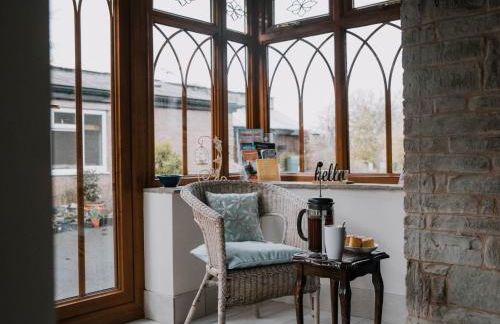 Stargazer's Field House - Photo 3