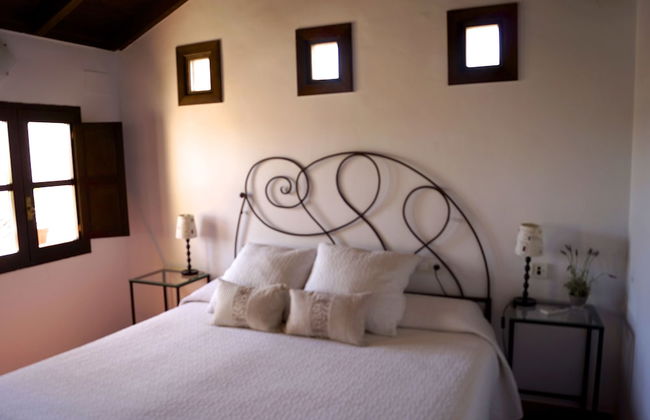 Apartamentos Los Patios de la Judería - Photo 11