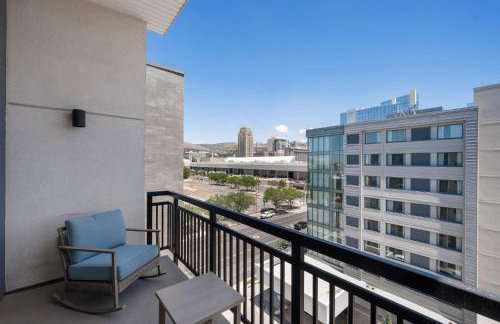 Deluxe 2BR Convention Center Gym, Pool, Htub, Pkg - Foto 9