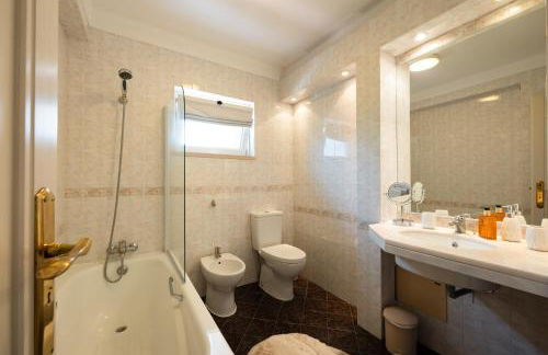 Villa Manuelina - Villa luxuosa com piscina aquecida by DolceStay - Foto 29