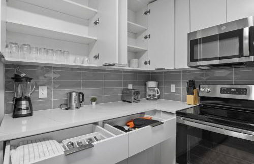 Cozy Urban Getaway - Free Parking, Gym, Stadium - Foto 19