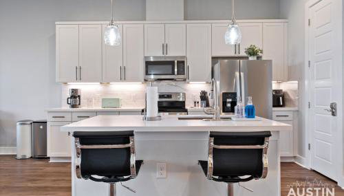 Walk to BBQ and Dog Park 2BR2BA Gym Workspace and WiFi by AustinVacay - Foto 5