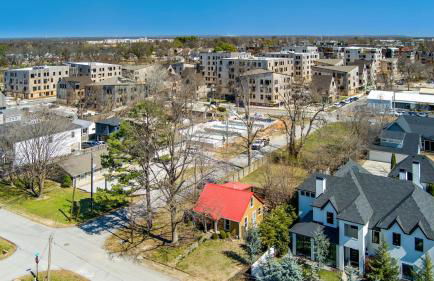 Little Red Roof-1mi to Downtown-Along Bike Trail - Foto 23