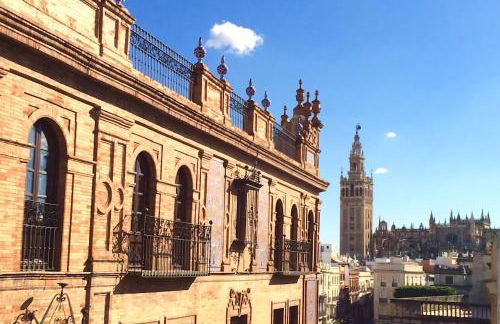 Awesome Penthouse - Photo 34