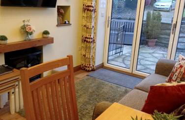 Larch Cottage Ruston with hot tub, dogs go free - Foto 9