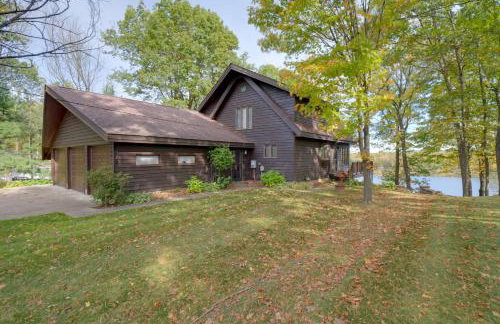 Rice Lake Cabin Retreat with Red Cedar Lake Access! - Foto 42