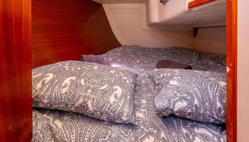 Stunning Boat 2 BEDROOMS, WC, high ceiling - Photo 2