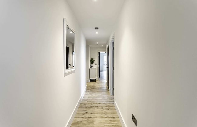 Icon Tower Flat One - North Acton - Photo 17
