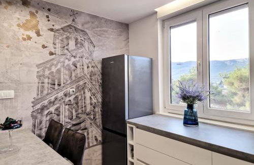 MonLux studio- FREE Public Parking- Easy & Straight Walk to the Center - Photo 12