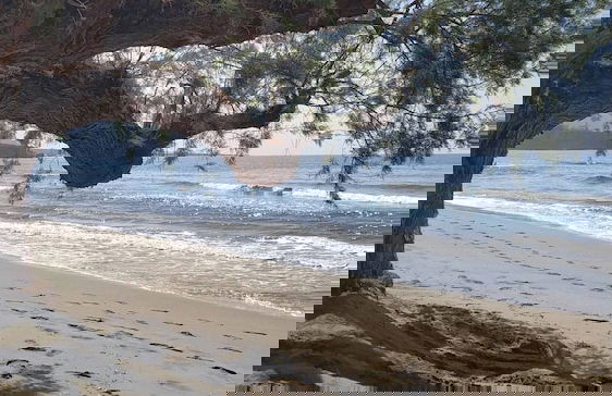 Sea View And Mountain View Apartment For 4 People - Photo 37