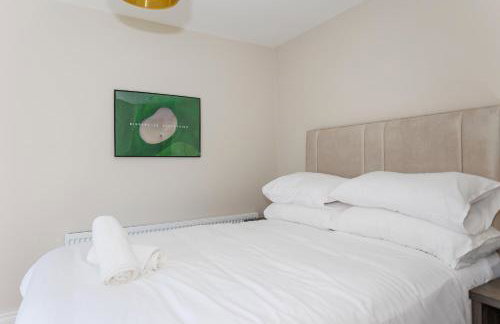 111 By Mayfair - Luxurious 12 Bedroom House, Portrush - Foto 44