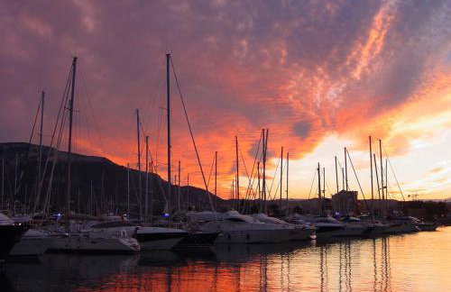 Atico Buen Vivir con gran terraza y vistas espectaculares en Marina Real II Denia by Family Homes Rentals - Foto 61