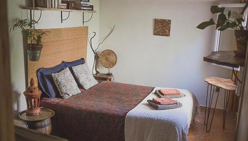 Maison atypique avec vue colline & terrasse cocoon - Photo 2