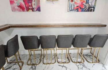 Stylish Duplex walkTO Lake Eola Orlando. Sleeps 8 - Foto 11