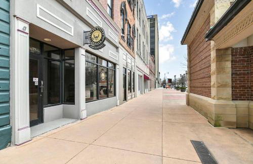 Lovely 2-Bedroom Unit in Springfriend - Photo 18