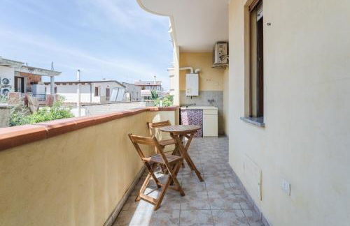 GuestHost - Sestu Lovely Apt W Balcony near Spiaggia Poetto! - Foto 1